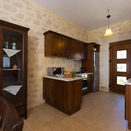 Villa Aeolos